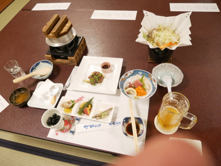 さあ開宴 本日のお料理は？